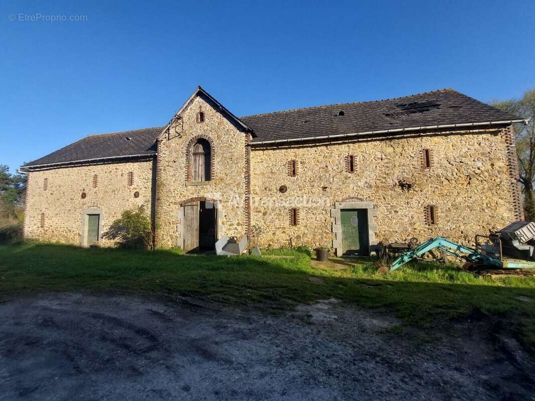 Maison à LOUVERNE