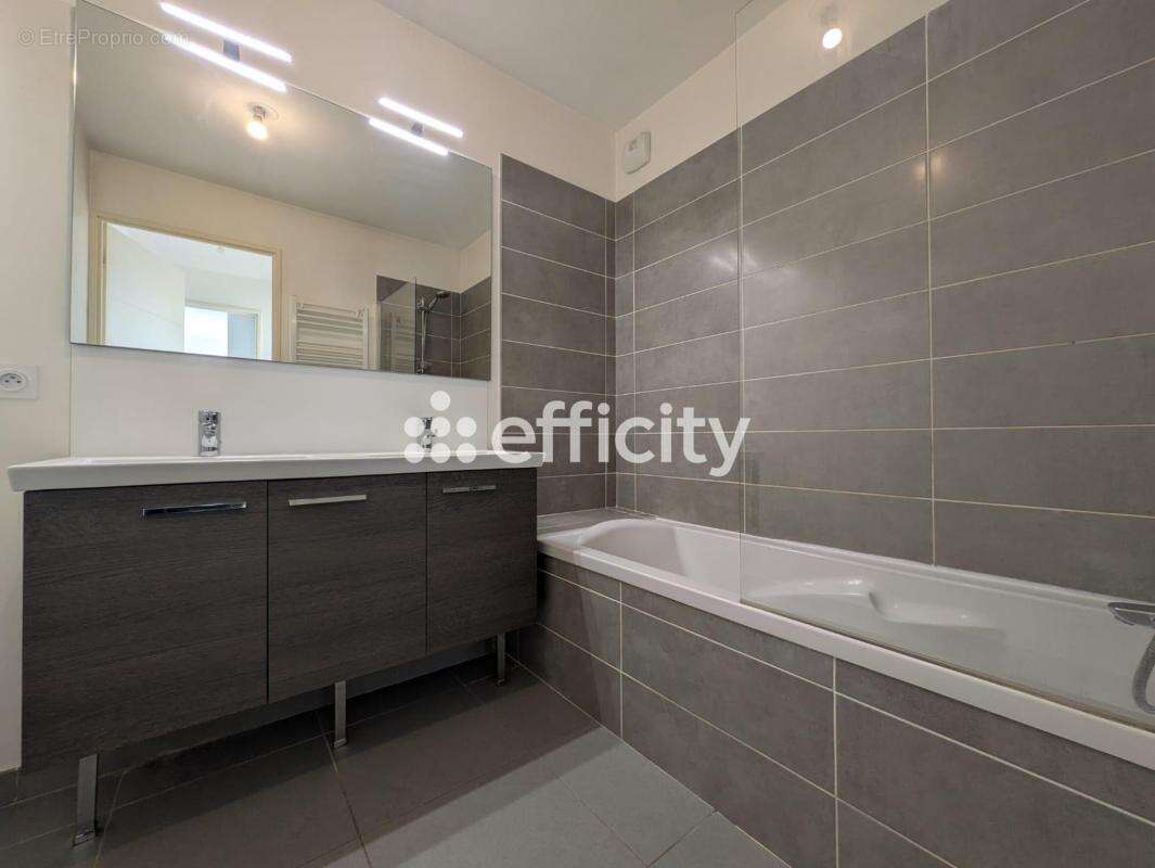 Appartement à AIX-LES-BAINS