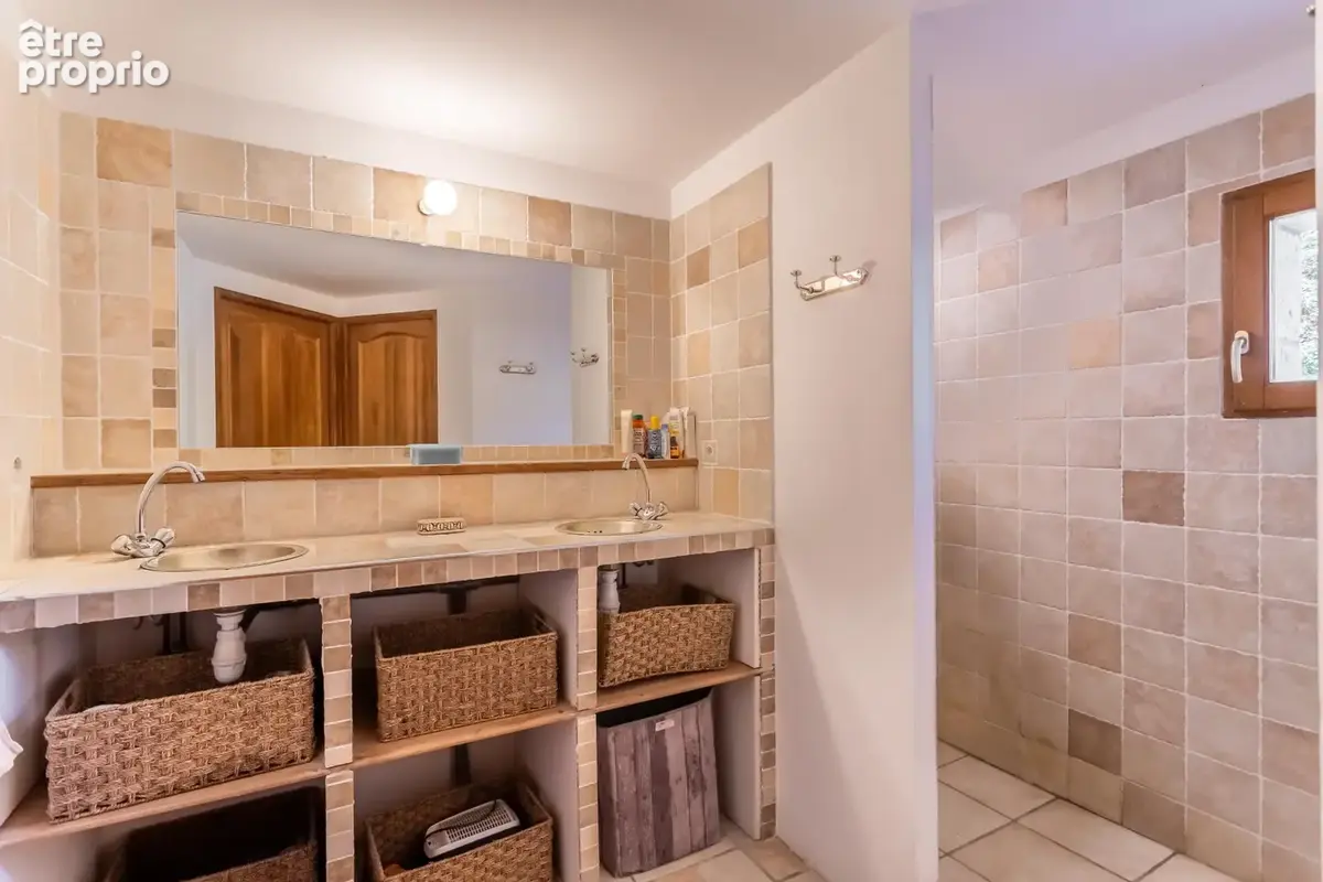 Maison de campagne avec annexe, piscine et terrain - photo 32