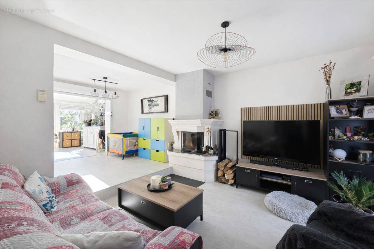 Maison à HARDRICOURT