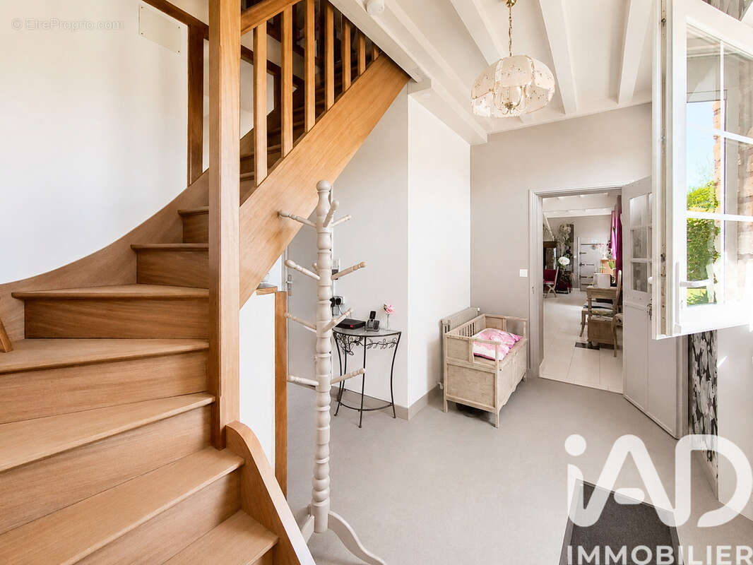 Maison 175 m² à Brametot  - photo 6