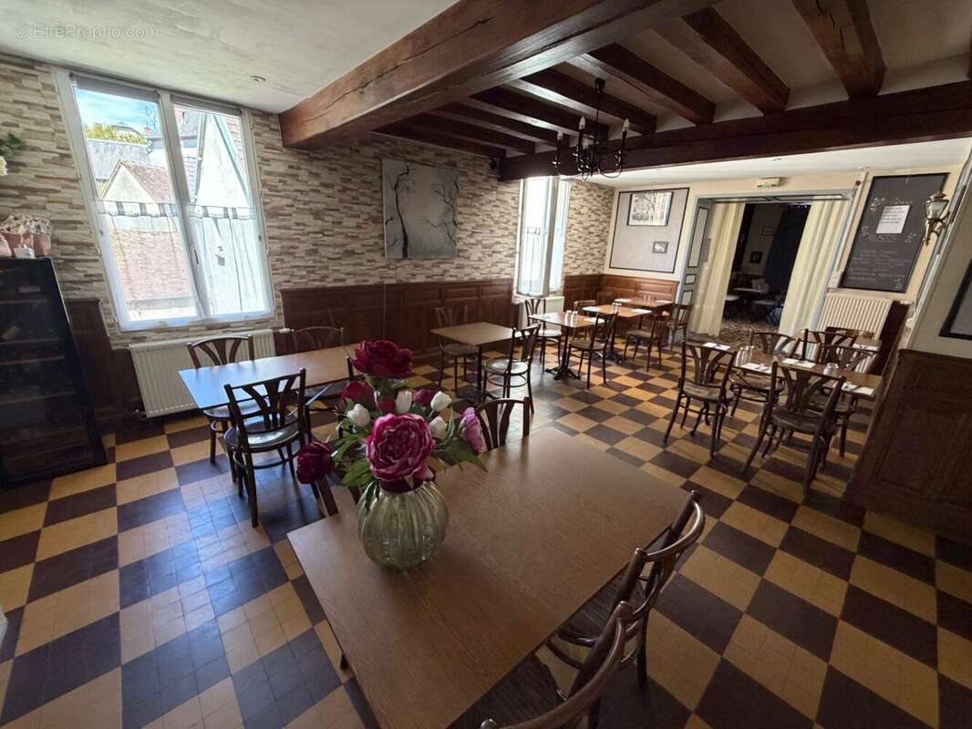 Appartement à AUTRY-LE-CHATEL