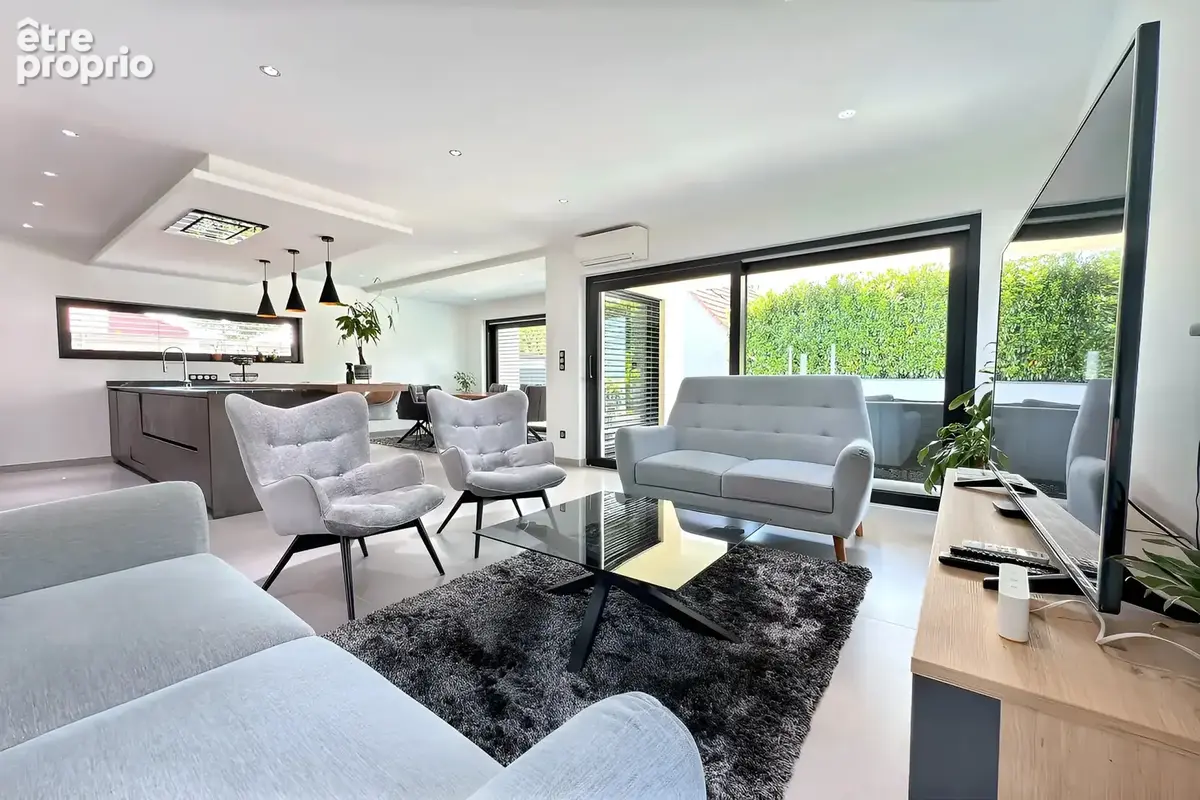 Maison contemporaine 6 pieces de 175 m2 avec piscine - photo 5