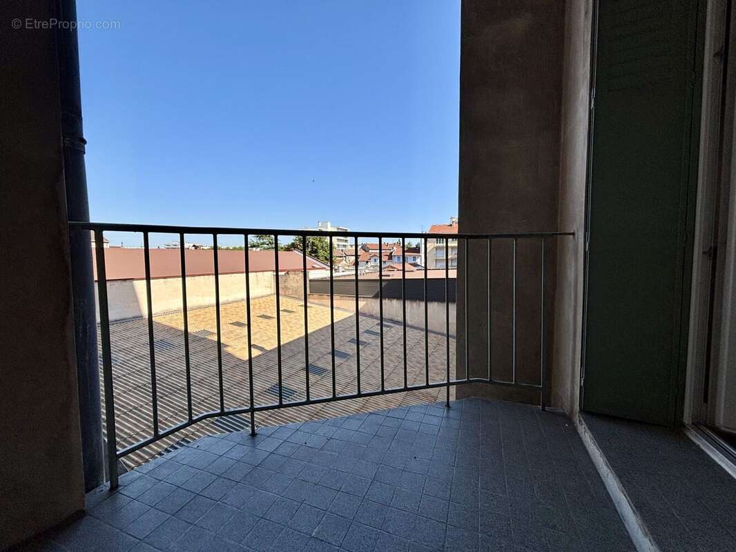 Appartement 62 m² à Romans-Sur-Isere  - photo 2