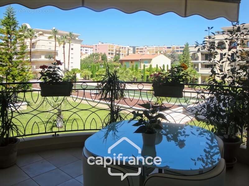 Appartement à HYERES