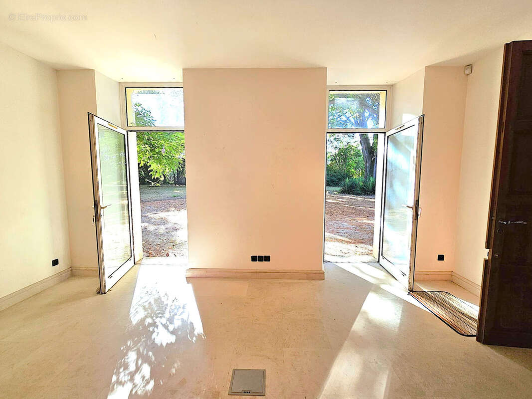 Demeure de caractère au cœur de la ville   450m2 -10 chambres- piscine sur parc de 8000m2 Coliving-Coworking- - photo 26