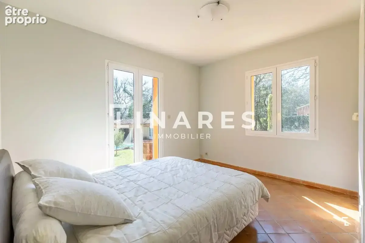 Le mas fontaine - maison de 344m2 - 13100 - saint-marc-jaumegarde - photo 10