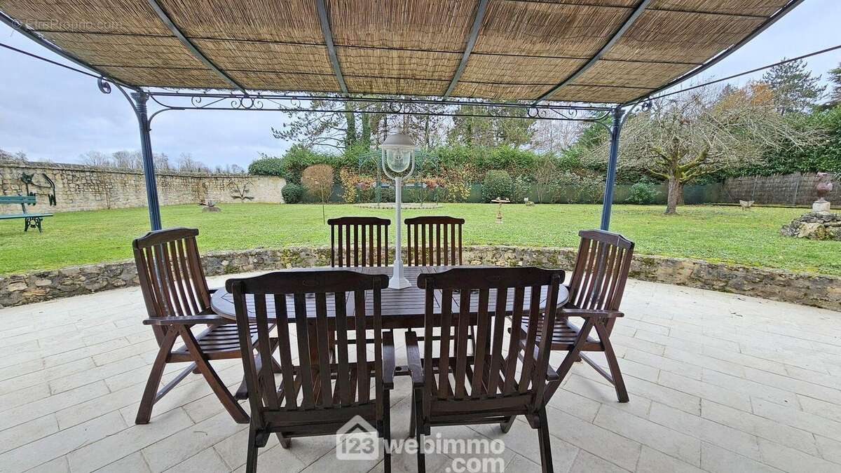 Une belle terrasse sans vis à vis. - Maison à COURDIMANCHE-SUR-ESSONNE