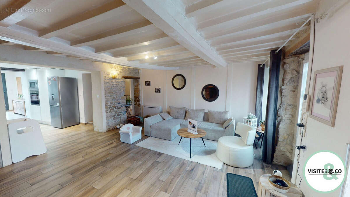 Maison à TOUR-EN-BESSIN