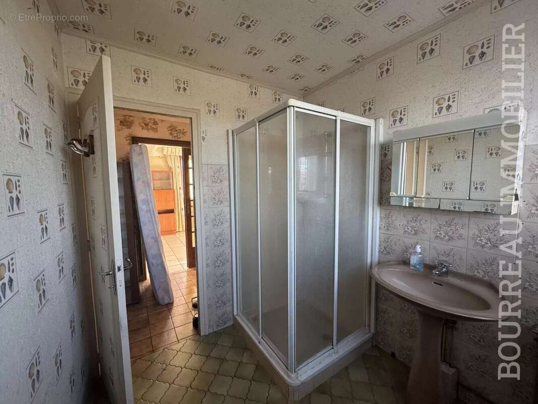 Maison à CHAMVRES