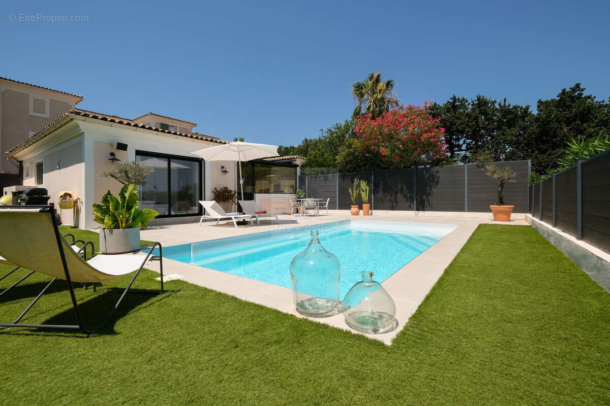 Petite maison chic et intemporelle aux Hauts de Vaugrenier - photo 19