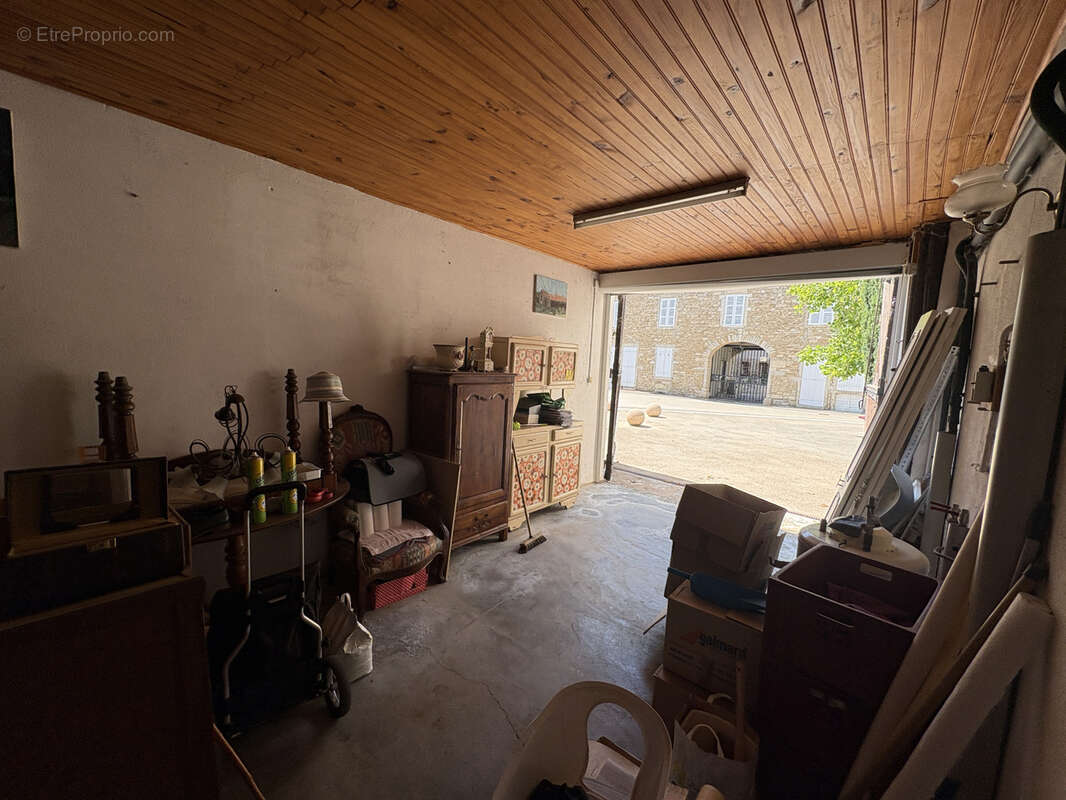 Maison de village avec dépendances - photo 10