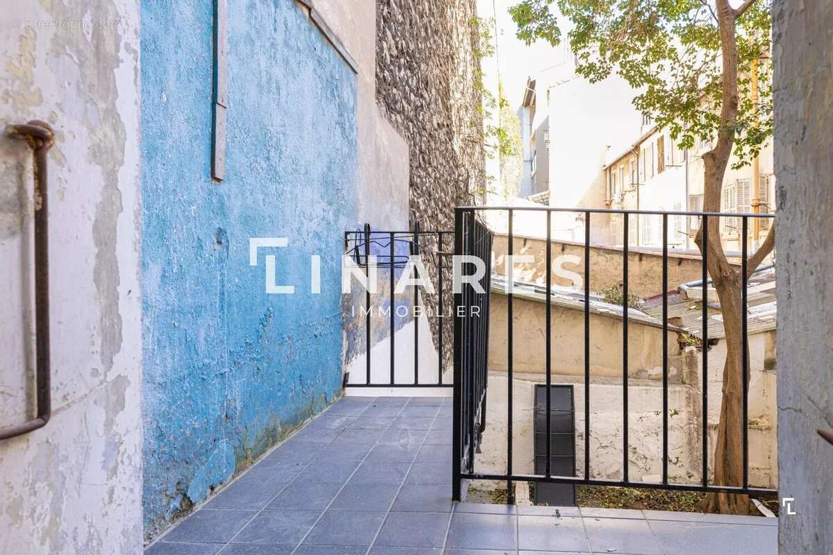 Appartement à MARSEILLE-8E
