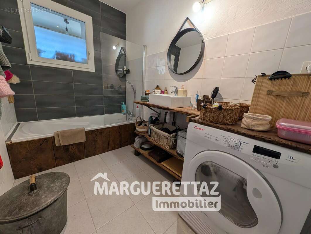 Appartement à CLUSES