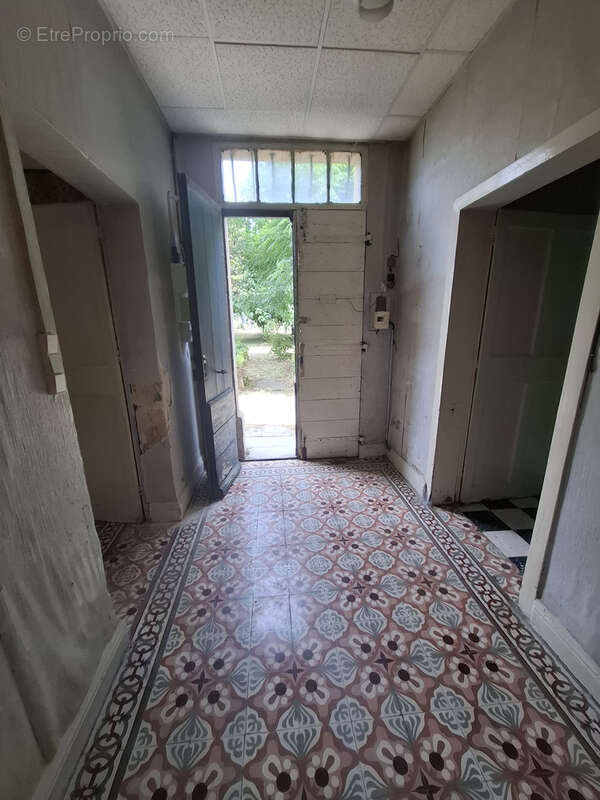 Maison à FONTVIEILLE