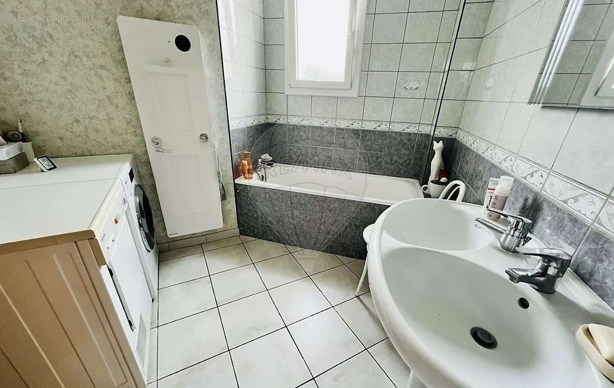 Maison à FRANQUEVILLE-SAINT-PIERRE