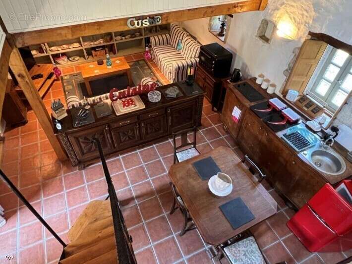 Maison à NANTEUIL-EN-VALLEE