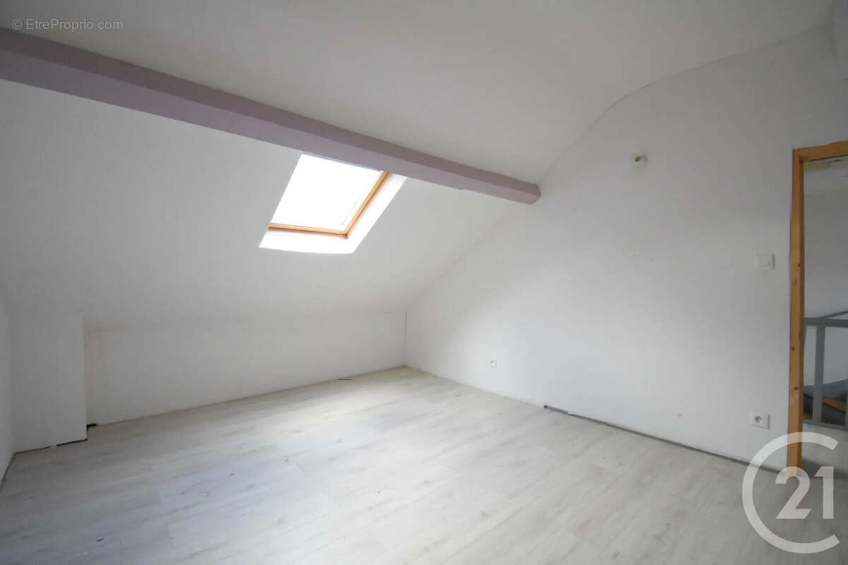 Maison à BELLERIVE-SUR-ALLIER