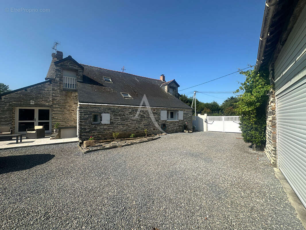 Maison à NOZAY