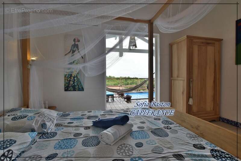 Maison à LES TROIS-ILETS