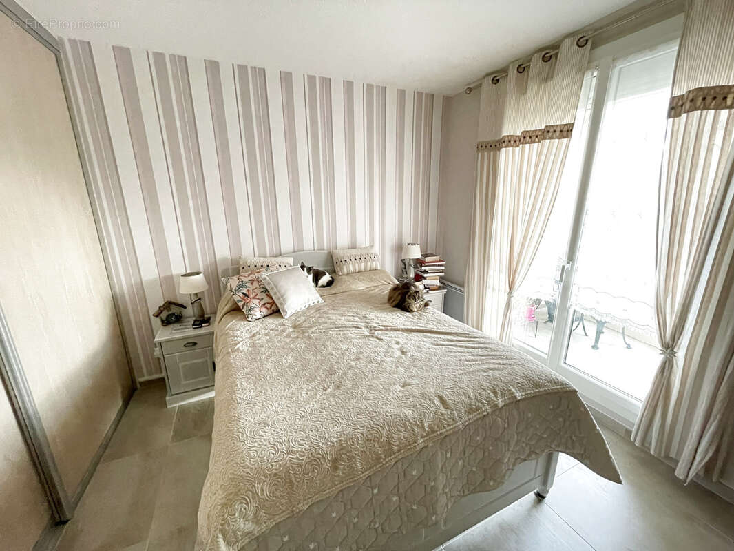 Appartement à LE COTEAU