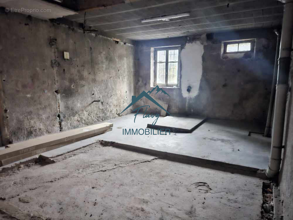 Lot avec terrasse privative - Lot à aménager - photo 5
