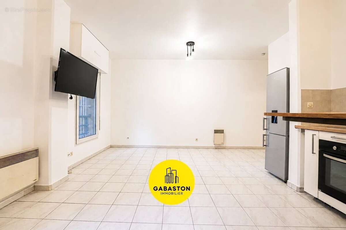Appartement à MARSEILLE-8E