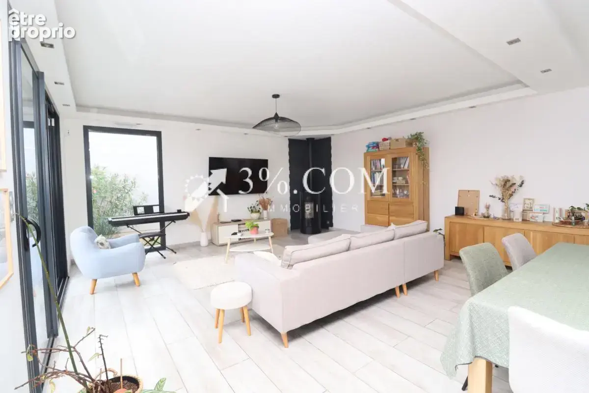 Maison contemporaine à vendre à  Bruz   Prestations haut de - photo 2