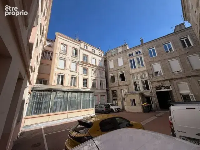 Saint-étienne – place jean-jaurès – studio meublé – idéal investisseur - photo 2