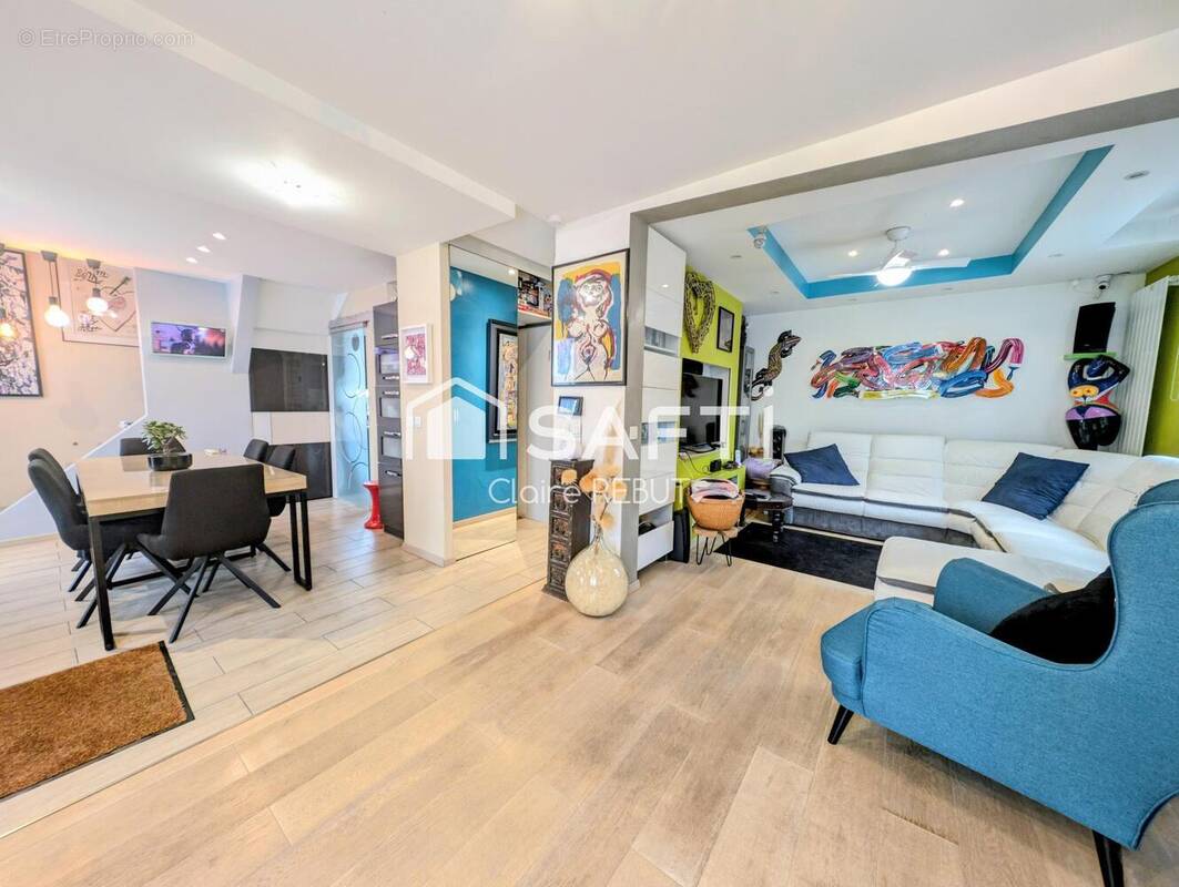 Photo 1 - Maison à LIVRY-GARGAN