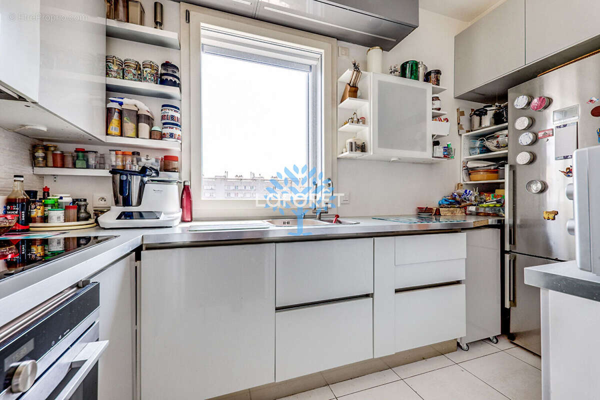 Appartement à PARIS-14E