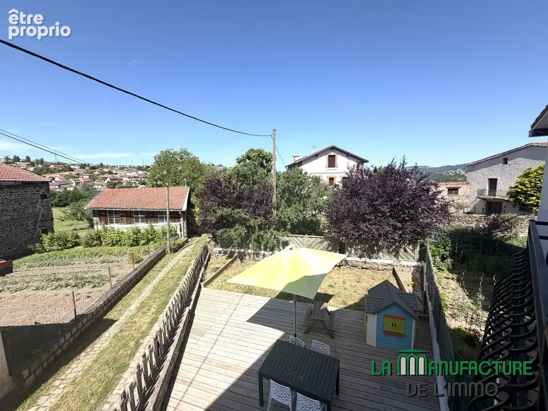 Maison de ville de 82 m2 avec terrasse et jardin de 126 m2 / le chambon-feugerolles-secteur Gaffard. - photo 24