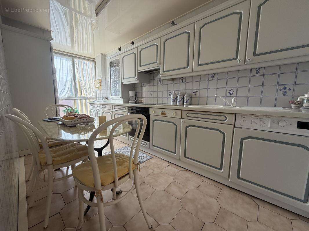 Appartement à MARSEILLE-10E