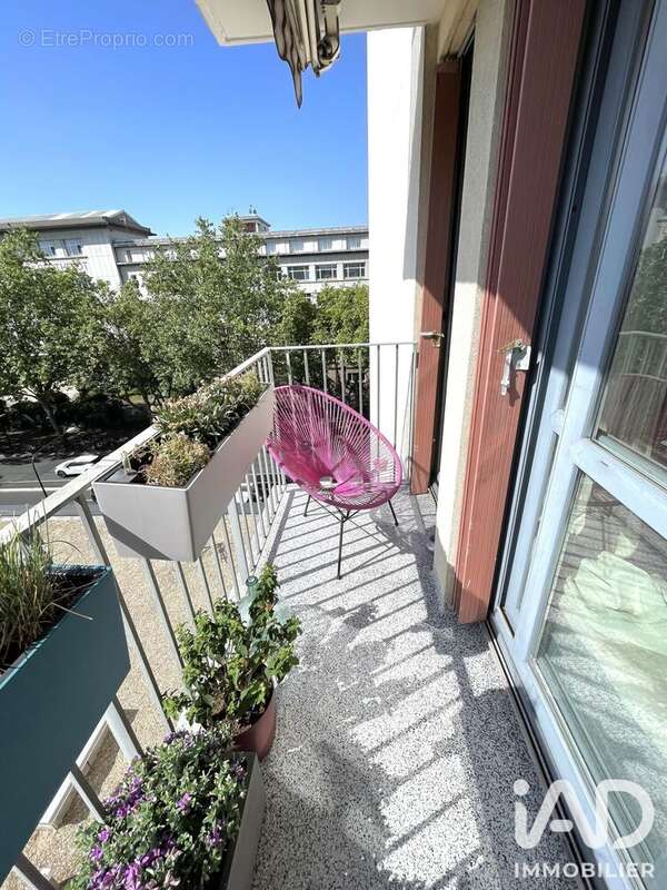 Photo 9 - Appartement à SAINT-MAUR-DES-FOSSES