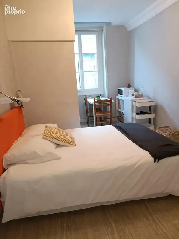 Ensemble immobillier comprenant ancien restaurant ( licence iv ), 7 chambres studio a louer - photo 14