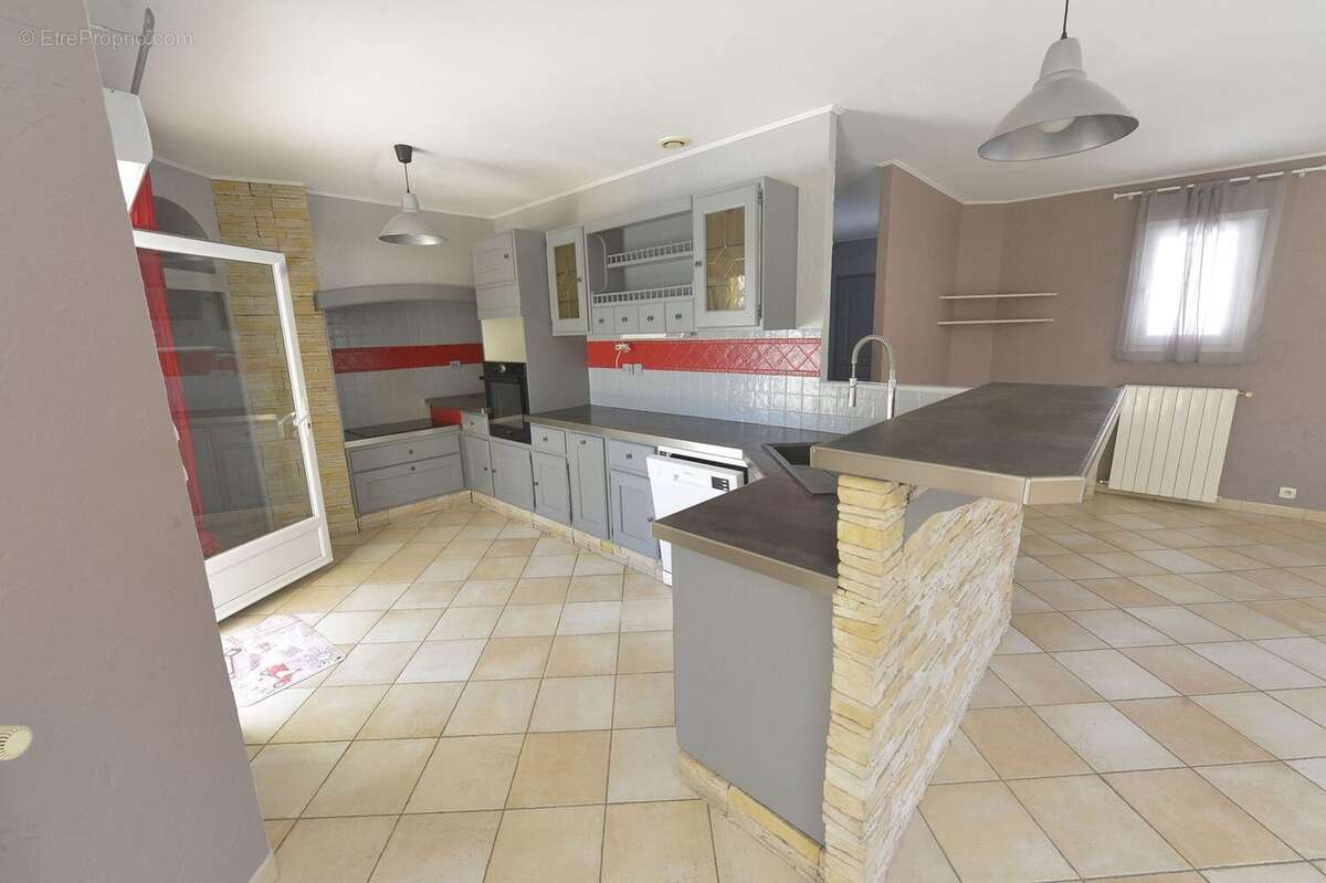 Maison 126 m² à Saujon  - photo 4