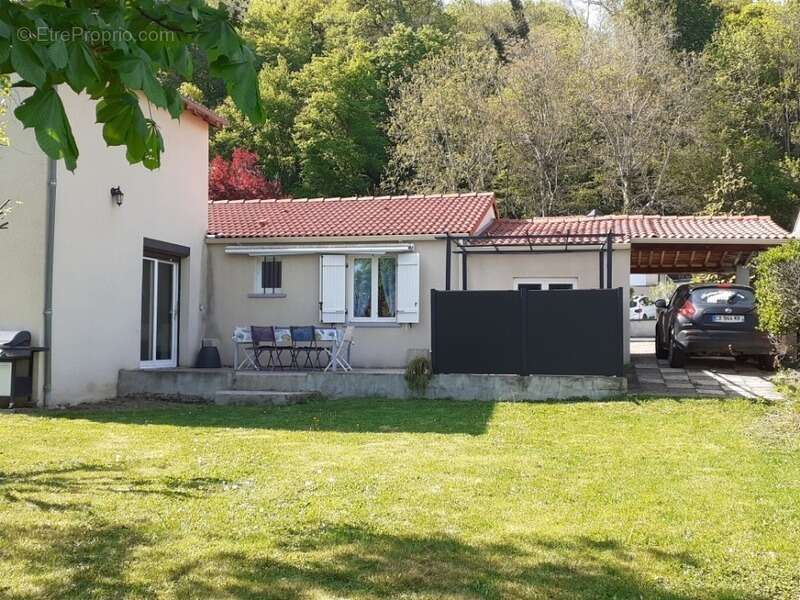 Maison à COUDES