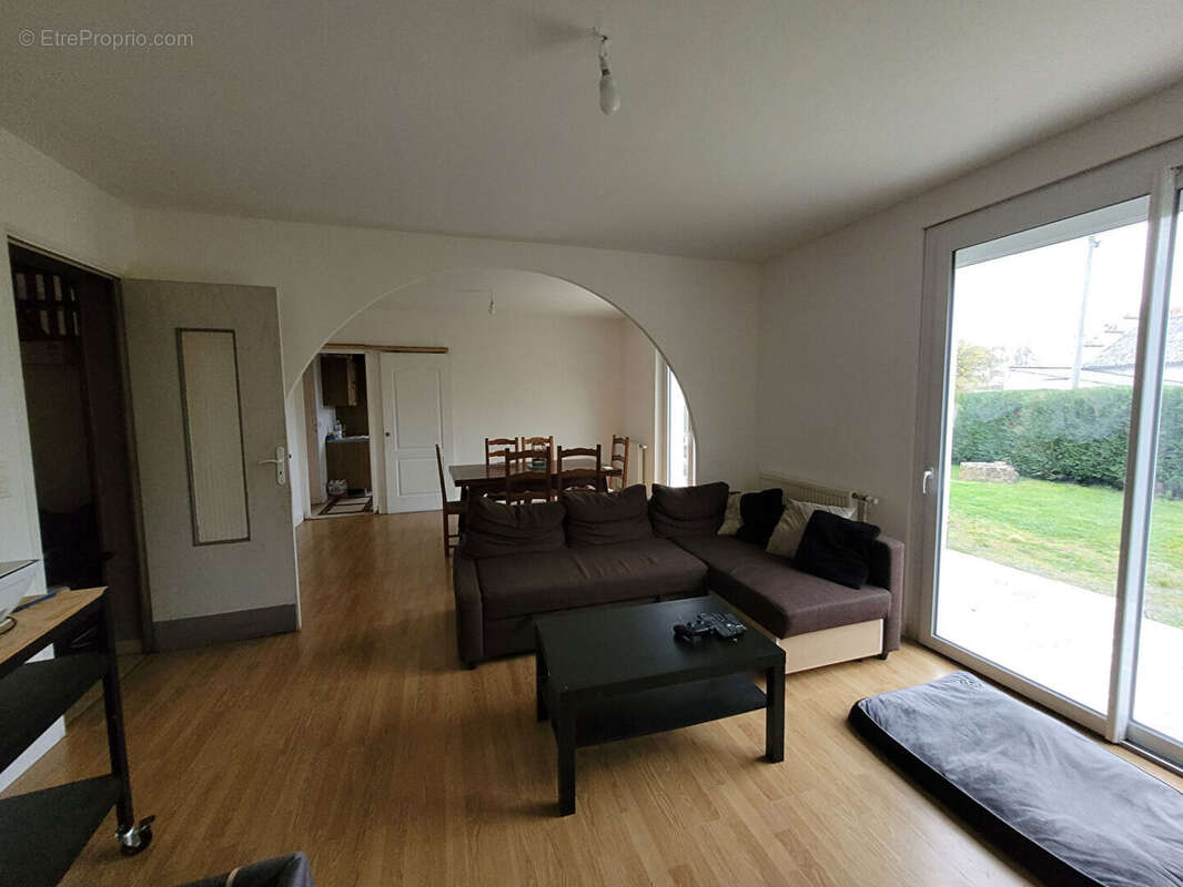 Maison à SALIGNY-SUR-ROUDON