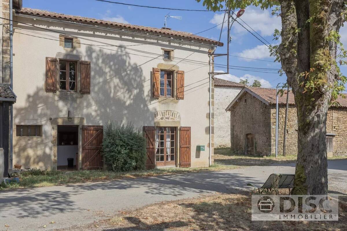Maison à LAGUEPIE