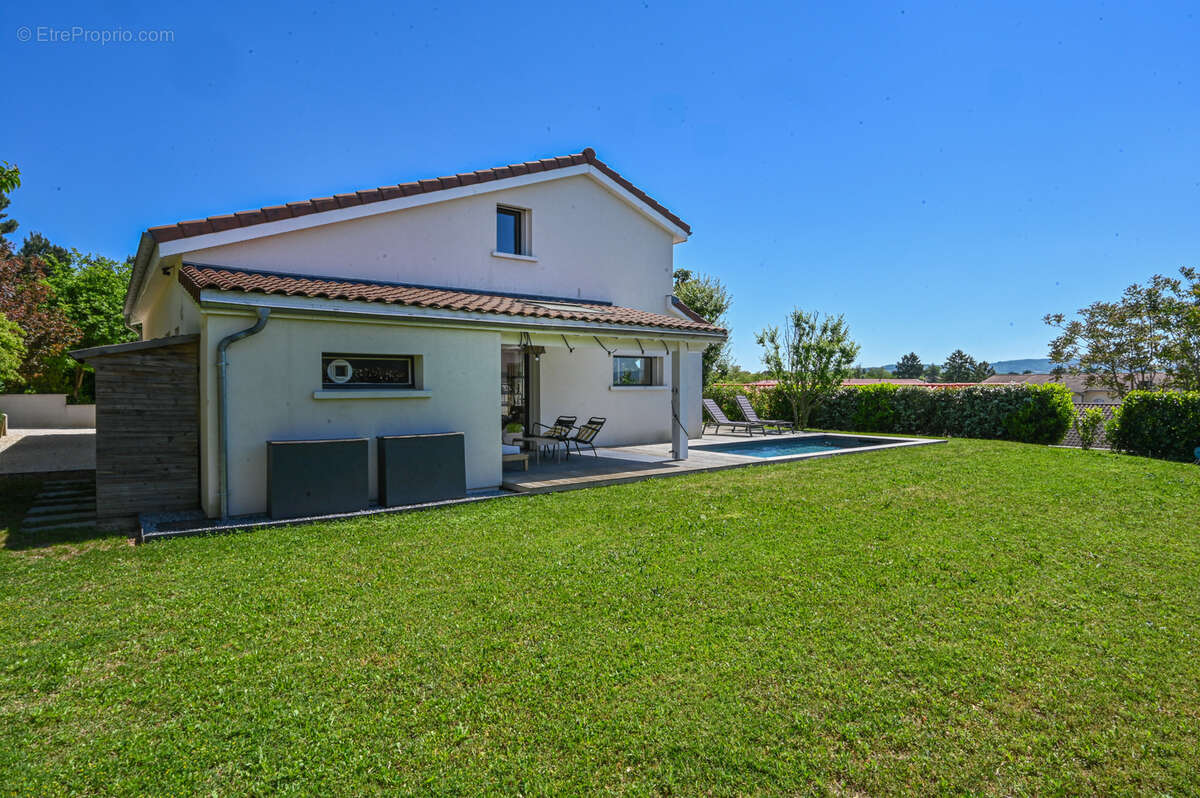 Maison à TERNAY