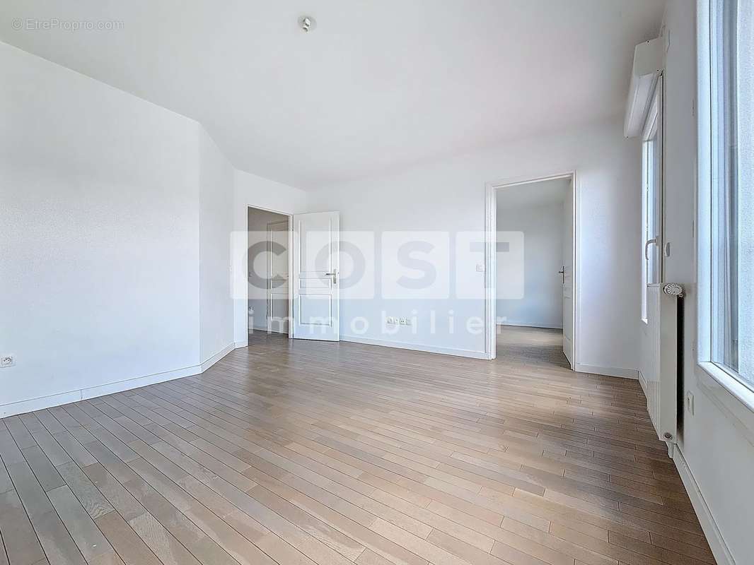 Appartement à BOIS-COLOMBES