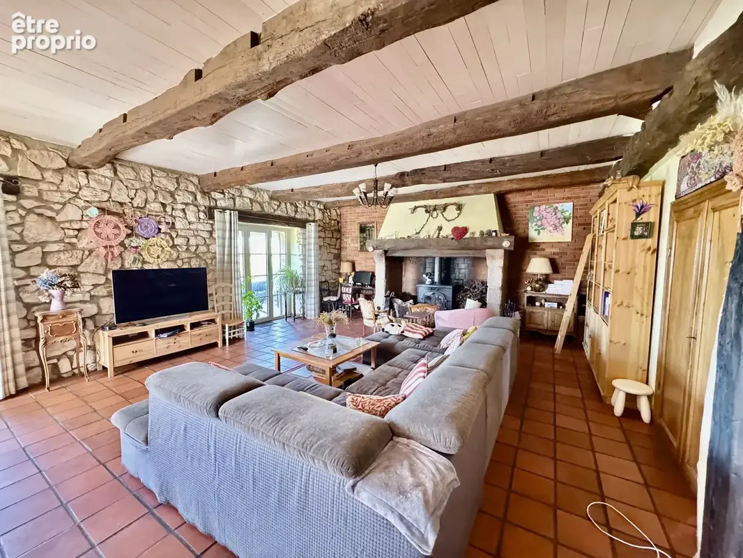 Charmante maison en pierre dans le Tarn avec gîte, piscine et écurie - photo 3