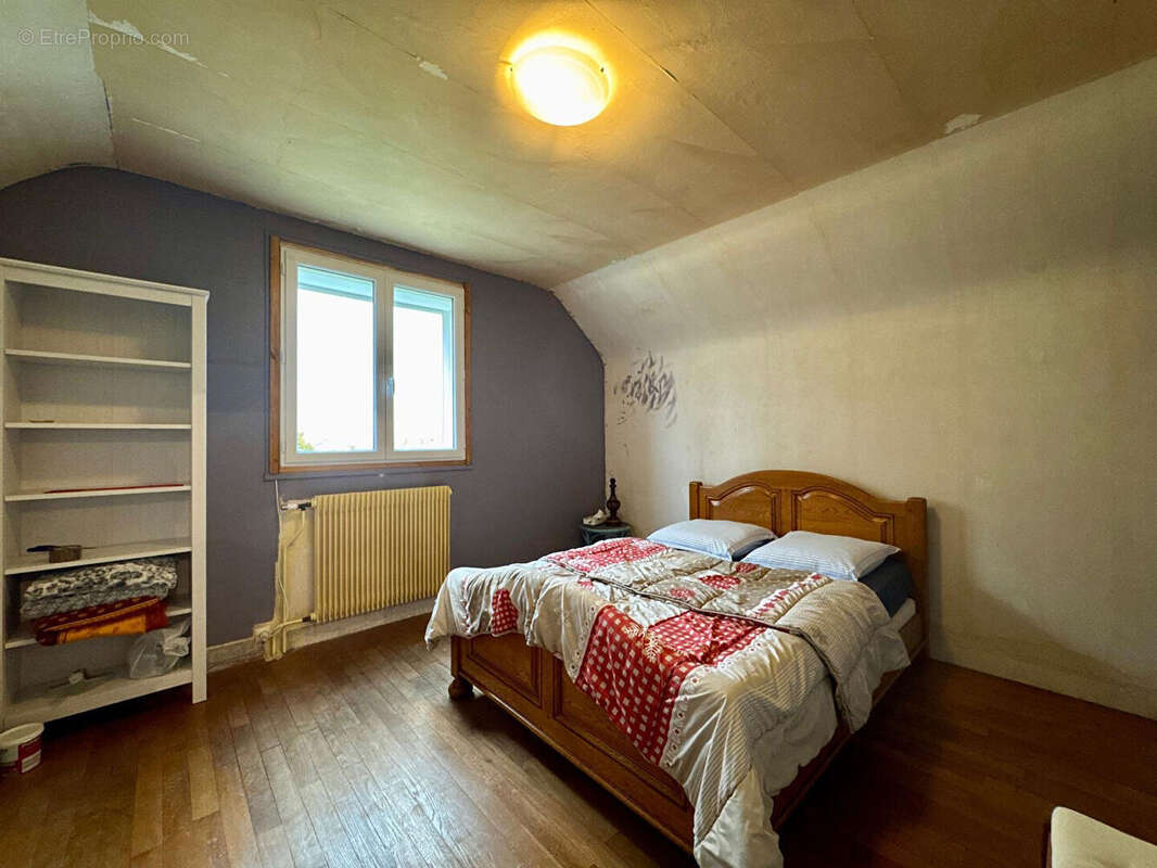 Maison à BAZOCHES-LES-GALLERANDES