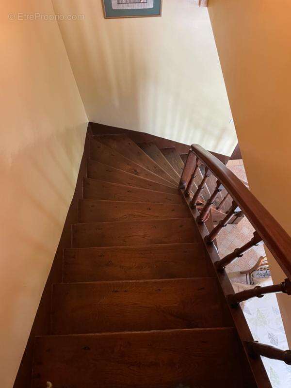 Maison en pierre en bon état avec dépendance 85500€ - photo 35