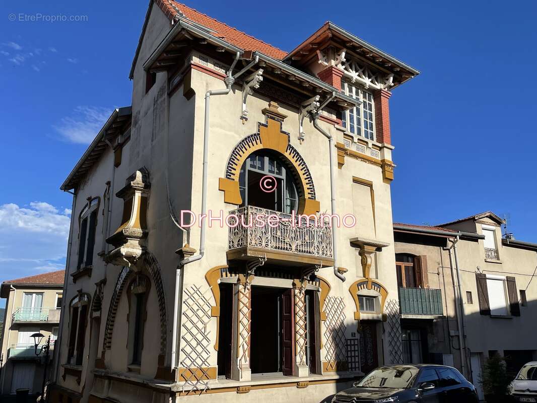 Maison à SAINT-PAUL-EN-JAREZ
