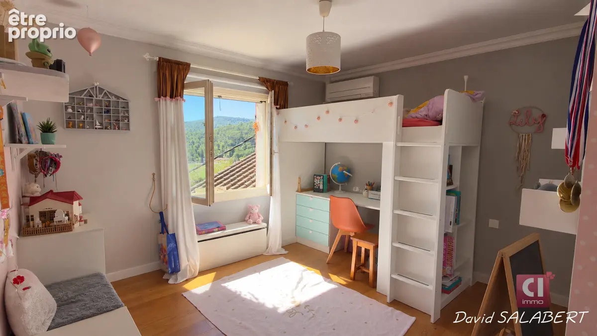 Maison Sainte Anastasie Sur Issole 4 pièce(s) 120m² avec cours privative - photo 7