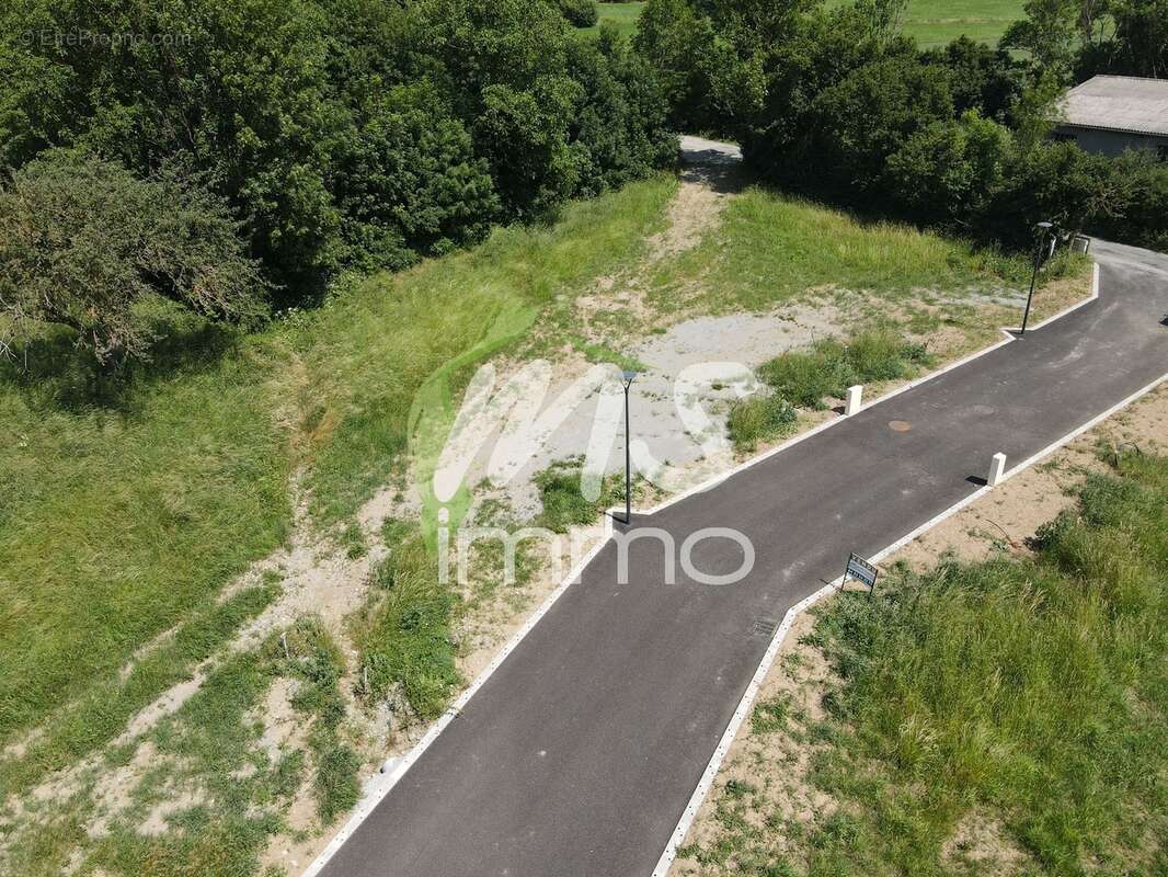 Terrain à CHAUFFAYER