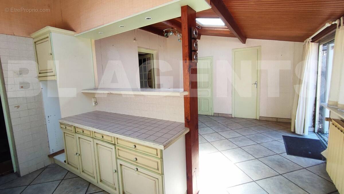 1745595899772 - Maison à SAINT-CHRISTOPHE-VALLON