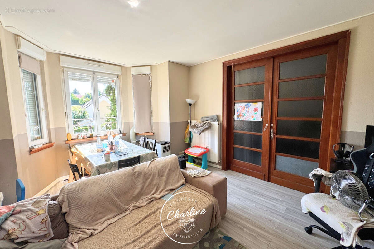 Appartement à AMANVILLERS