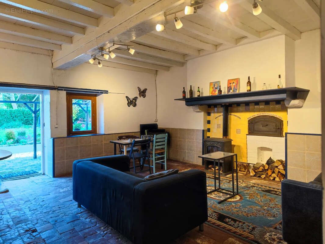 Maison à TINTURY